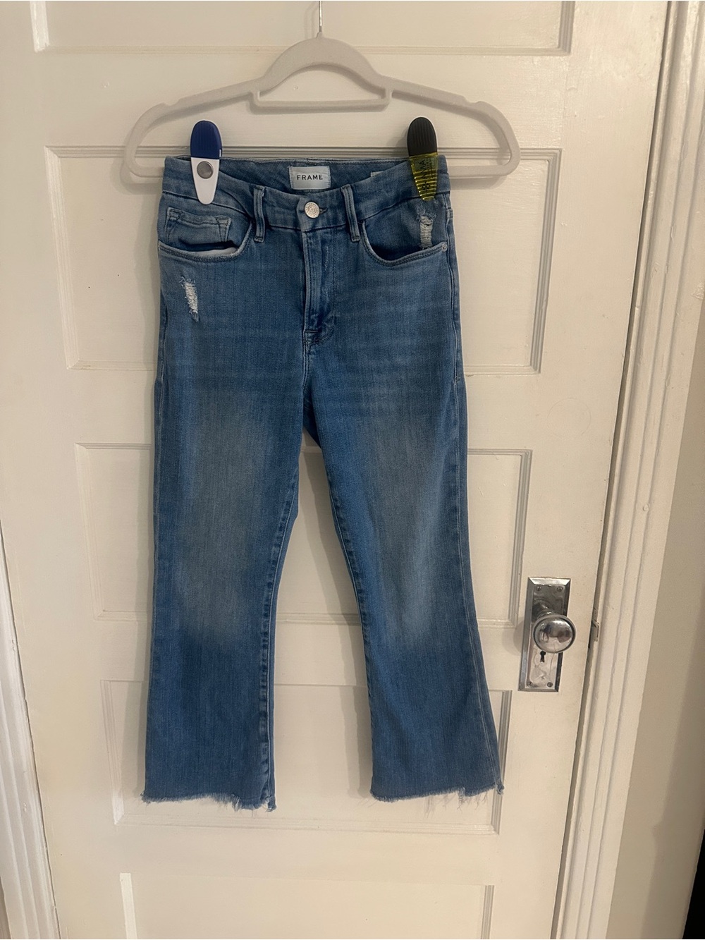 Frame Denim Light Blue Cropped Frayed-Hem Jeans